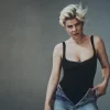 Watch Robyn debut new songs ‘Talk To Me’ and ‘Sexistential’ at Brooklyn New Year’s Eve show