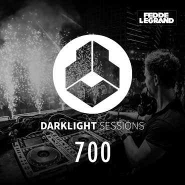 Darklight Sessions 700